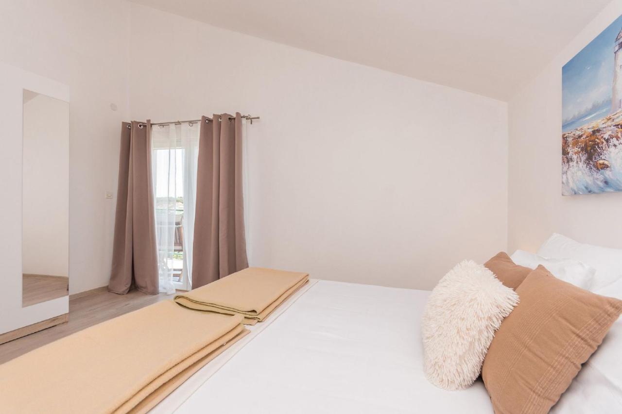 Apartment Lucija بيوغْغاد نا موغو المظهر الخارجي الصورة